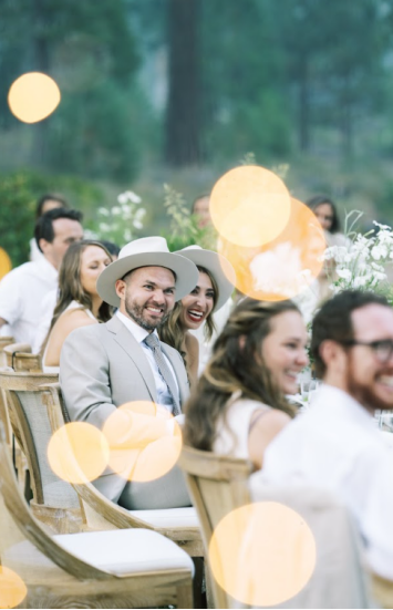 guests enjoying an outdoor Sunday brunch