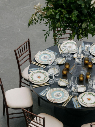 A final setting of table