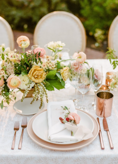 Table setting with flowers
