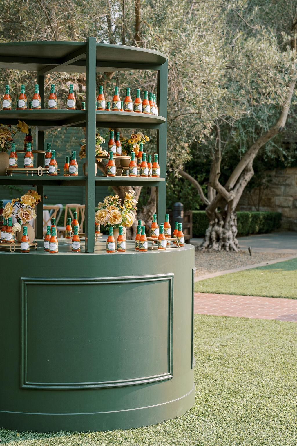 03-Alex-Conor-Ceremony-Cocktails-7